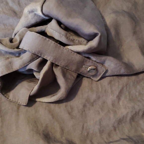 Top - Picture 4 of 4